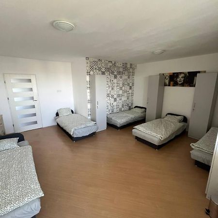 Hostel „U Sashka” Warszawa Exteriör bild