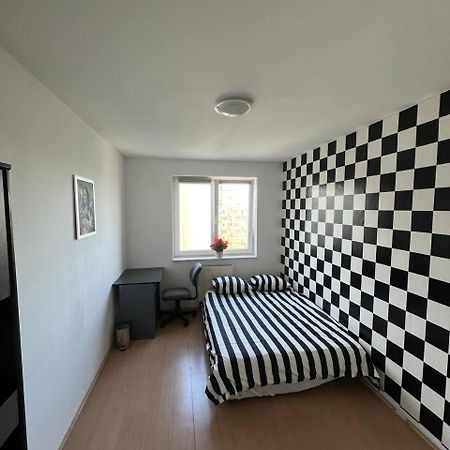 Hostel „U Sashka” Warszawa Exteriör bild