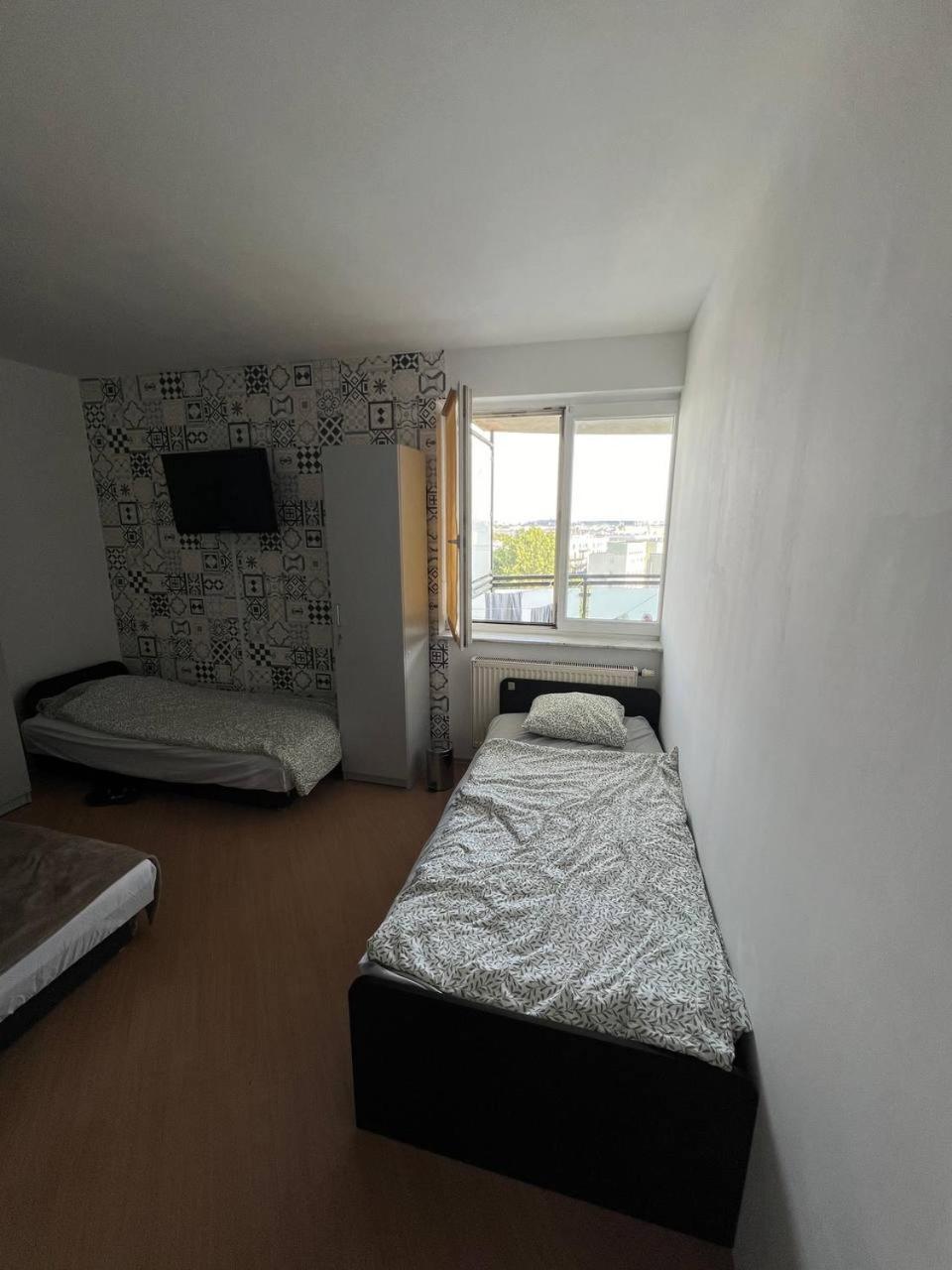 Hostel „U Sashka” Warszawa Exteriör bild